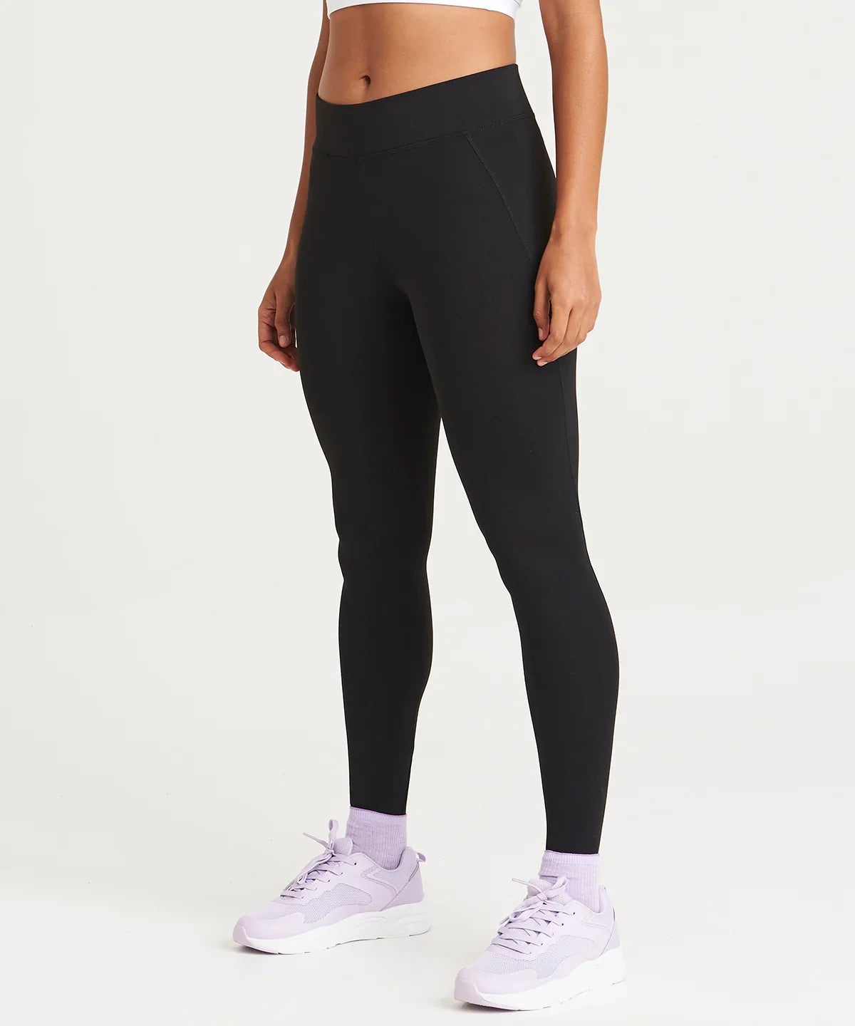 Leggings & Performance Bottoms