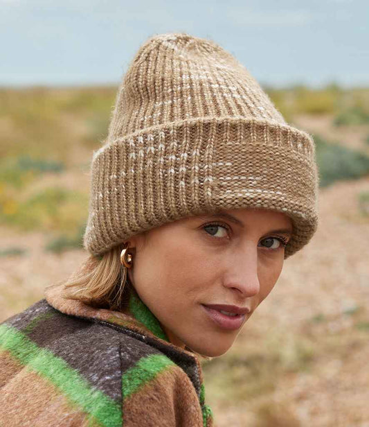 Beechfield Chunky Knitted Patch Beanie | Expresso Haze