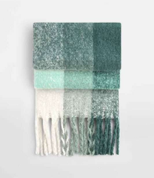 Beechfield Fluffy Check Scarf | Green Check