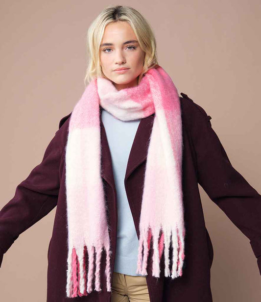 Beechfield Fluffy Check Scarf | Pink Check