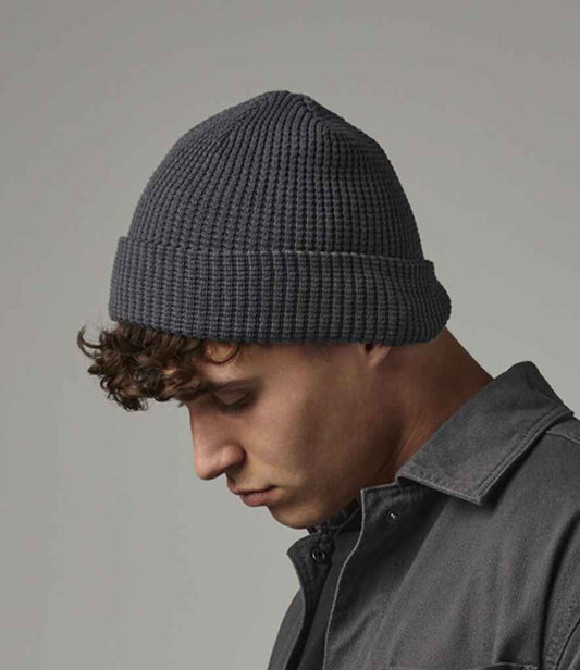Beechfield Organic Cotton Waffle Beanie | Graphite Grey
