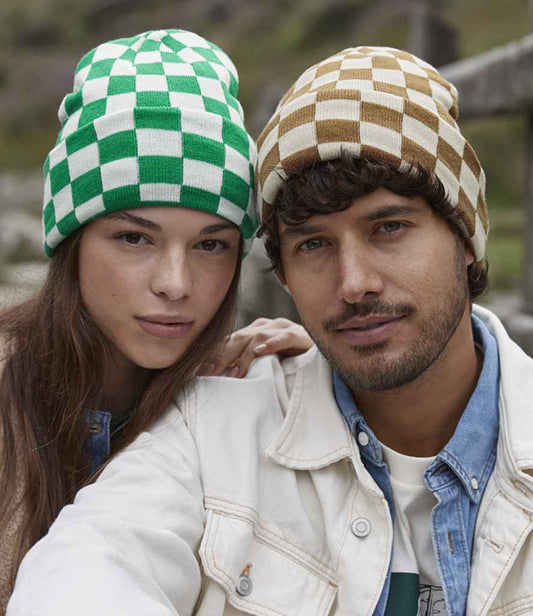 Beechfield Checkerboard Beanie | Kelly Green/Off White