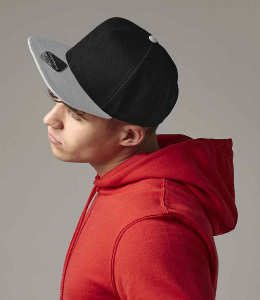 Beechfield Original Flat Peak 6 Panel Snapback Cap | Black/Grey