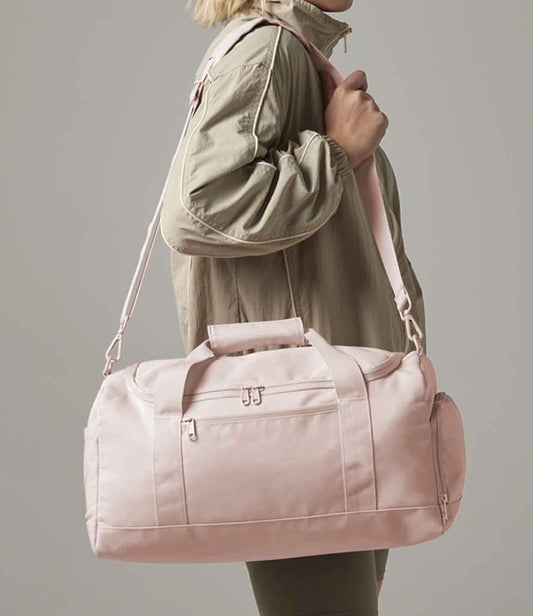BagBase Small Training Holdall | Fresh Pink